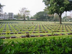 Kanchanaburi_cemetery